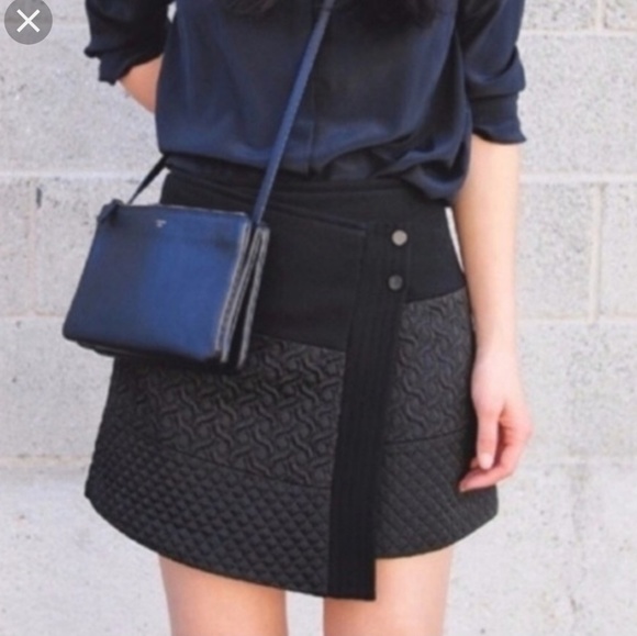 CAbi Dresses & Skirts - 🔴5/$30! CAbi 926 Black Wrap Skirt